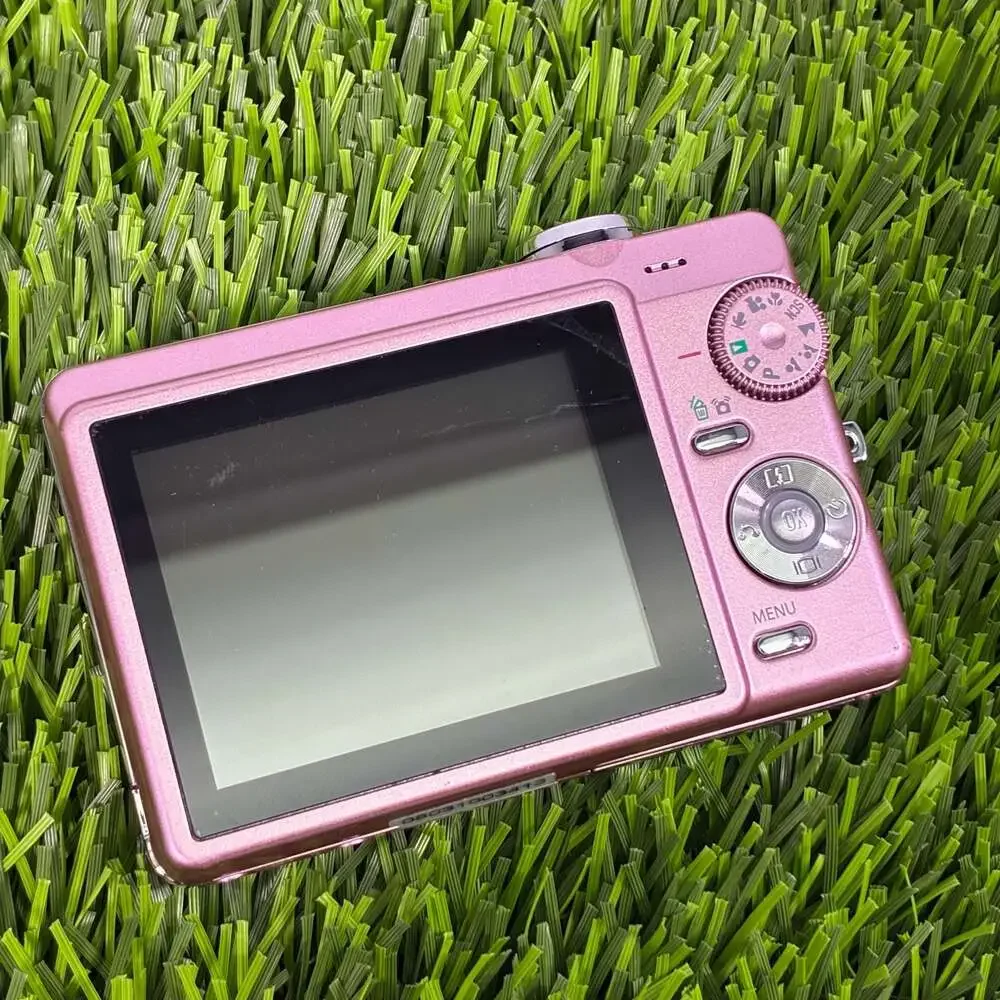 Sanyo VPC-E760 7.1MP Pink Compact Digital Camera with Battery, Charger, and Memo